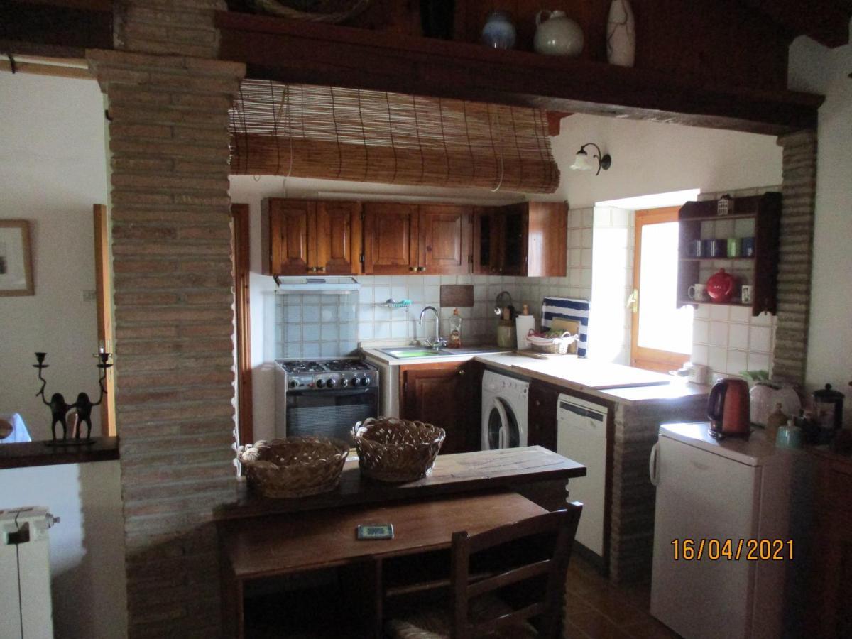 Apartamento Localita S Cecilia 30, Urbania Exterior foto
